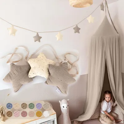 Produktbild von Handgemachte Wimpelkette aus Musselin Kinderzimmer Gold Applikation