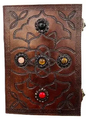 Produktbild von Handgemachtes Leder-Journal mit antikem Design 17x25cm