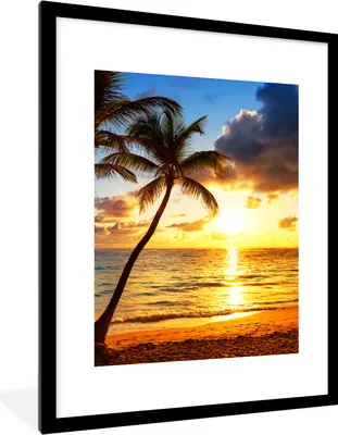 Produktbild von MuchoWow® Gerahmtes Poster Strand - Horizont - Sonnenuntergang - Palme - Meer 60x80 cm - Poster mit Schwarzem Bilderrahmen Wandposter Rahmen Foto Bilder - Wohnzimmer - Dekorationen - Prämie