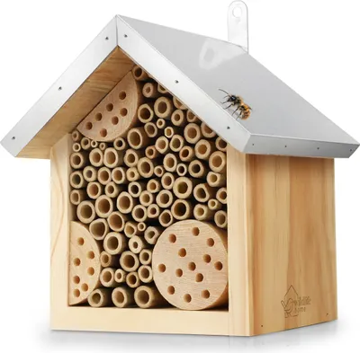Produktbild von WILDLIFE HOME Bienenhotel mit Metalldach, Wildbienen Insektenhotel - Fertig Montiert aus Kiefernholz & 100% Wetterfest - Unbehandelt, Insektenhotel, Nisthilfe für Wildbienen