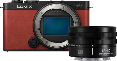 Produktbild von Panasonic S9 Crimson Red + 18-40mm