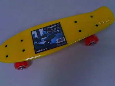 Immagine prodotto di Skateboard piccolo in plastica con ruote 134982