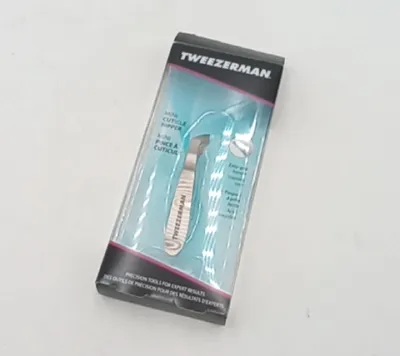 Produktbild von Tweezerman G.E.A.R For Men Nagelpflege Mini Hangnail Squeeze and Snip Nipper Sorgfalt