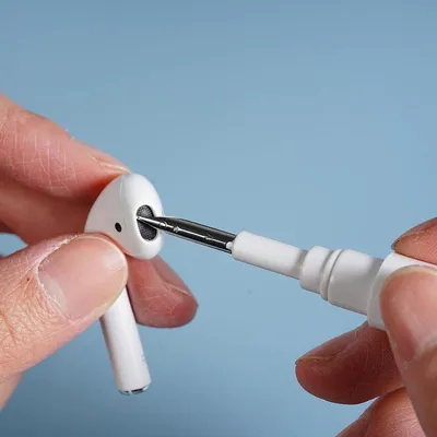 Obrázek produktu pro Čistič pro Apple AirPods – Vhodný pro AirPods – Bílá barva – Sada na čištění AirPods – 3 v 1