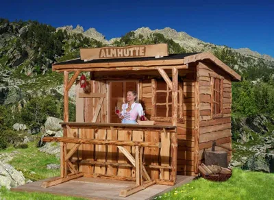Produktbild von WEKA 820.2005.00.00 Gartenhaus/Blockbohlenhaus Natur 3 Vordach/Terasse (100 cm)/Einzeltür/Einzelfenster ; Größe: 1 ; Farbgebung: Naturbelassen ; Wandstärke: 20 mm ; Maße (LxBxH): 330 cm x 240 cm x 250 cm ; Seitenwandhöhe: 240 cm
