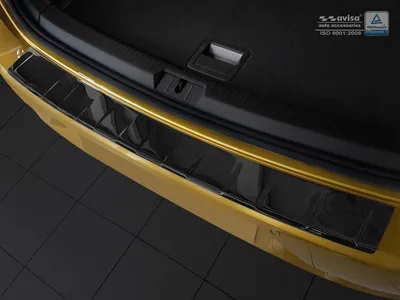 Produktbild von Schutzleiste für die Kante des VW Golf VII Kofferraums. 2012–2020 (Schrägheck, Carbon)