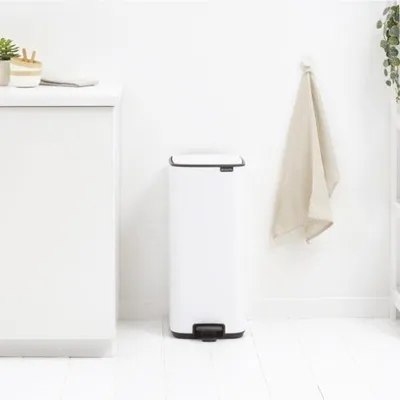 Produktbild von Brabantia Bo Pedal Bin, 30 l, Rechteckig, Stahl, Weiß, Terrasse, Stahl