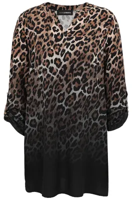 Produktbild von Damen Bluse A-Linie aus Viskose mit Leo-Bordüren-Print im Farbablauf und Falte im Rücken
