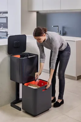 Produktbild von Joseph Joseph IntelligentWaste Totem Max 60 - Abfallbehälter mit separater Recycling-Einheit, inkl. Biomüll-Caddy,  60 Liter - graphit