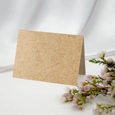 Produktbild von 50 Tischkarten Blanko Kraftpapier, Rechteckig Braune DIY Hochzeit Vintage Rustikal