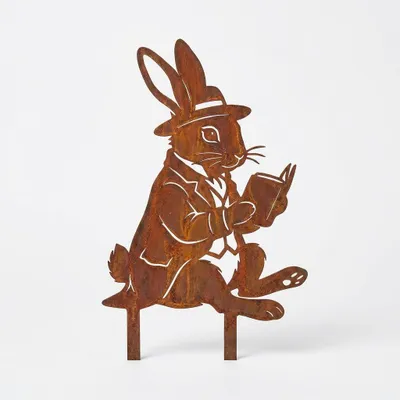 Produktbild von Osterhase mit Büchern 23 x 15 x 1 cm - Metall Dekofigur in Edelrost Optik - Osterdeko für Garten und Wohnraum - Rustikale Frühlingsdekoration