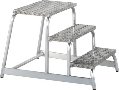 Produktbild von Iller Maschinentritt aus rutschfestem Aluminium Riffelblech 1 Stufe