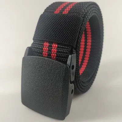 Produktbild von Stylischer Logan Gürtel in Schwarz/Rot – Uni Segeltuch Gürtel KP16163