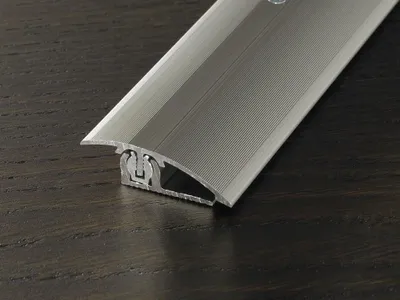 Produktbild von PROLINE Edelstahl 1000mm Bodenprofil, PROVARIO Universal Aluminium Profil eloxiert, schraubbares System mit Drehgelenktechnik, für Bewegungsfugen, einfache Verlegung