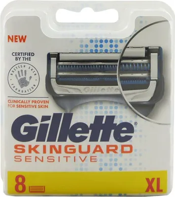 Produktbild von 8 Gillette Skinguard Sensitive 8 Stück Rasierklingen Klingen in