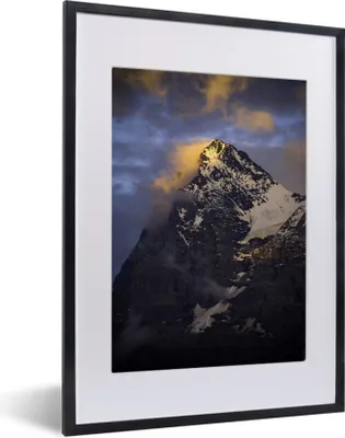 Produktbild von MuchoWow® MuchoWow® Gerahmtes Poster Bewölkter Eiger bei Sonnenuntergang in der Schweiz 30x40 cm - Poster mit zchwarzem Bilderrahmen - Wandposter Schlafzimmer