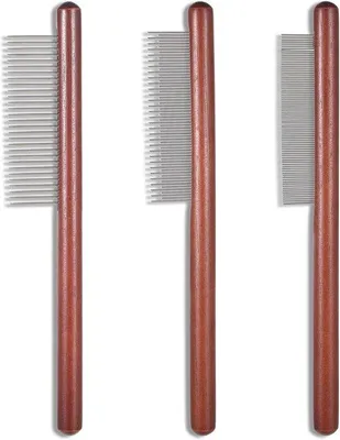 Image de Lot de trois peignes pour chiens en acier inoxydable avec manche en bois