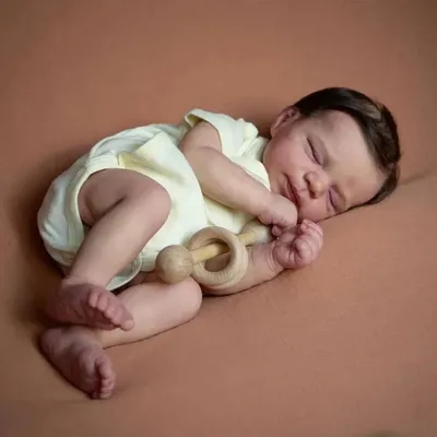 Produktbild von 48 Cm, Bereits Bemalt Und Fertig, Wiedergeborene Schlafende Babypuppe, Lebensechte, Weiche 3D-Haut, Handwurzelhaar Sichtbar