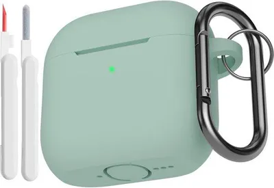 Produktbild von Famanu Schutzhülle für AirPods 4. Generation mit Reinigungsset und Karabiner