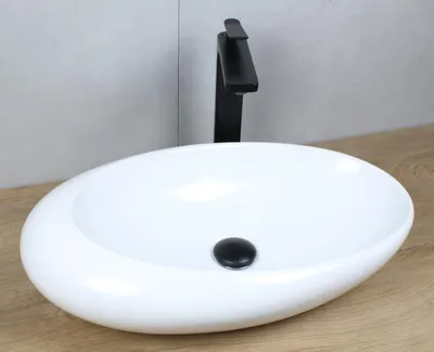 Produktbild von Keramik Waschbecken oval 585x375x145 weiß ohne Überlauf Aufsatzwaschbecken mit Pop-Up Ablauf schwarz-matt