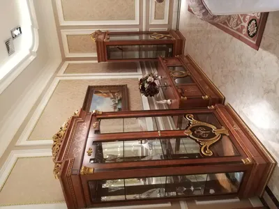 Image de Vitrine verre armoire salon vitrine 2 portes vitrines baroque rococo Nouveau