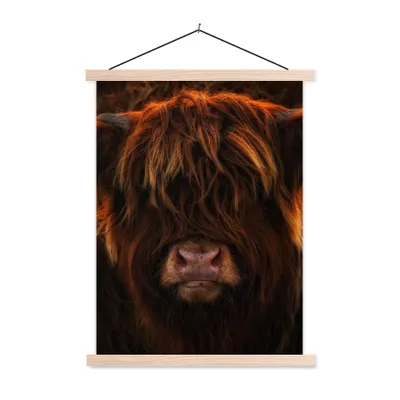 Produktbild von MuchoWow® Textilposter Schottischer Highlander - Kuh - Schwarz - Porträt 120x160 cm mit holzfarbenen Rahmen - Plakatkarton