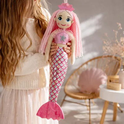 Produktbild von Stoffpuppe Meerjungfrau pink 45 cm – weiche Kinderpuppe