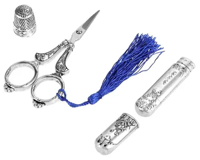 Nähschere Edelstahl 10,5 cm mit Nadelröhrchen und Fingerhut