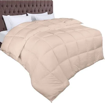 Image de Couverture Unyqoos® 10,5 Tog – Quilting en losanges, bandes d'angle, tissu en polaire avec rembourrage en fibres creuses siliconées, alternative duveteuse, 200x200 cm, beige