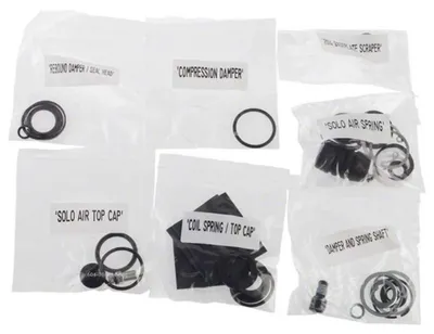 Produktbild von Rockshox Boxxer R2c2/wc Service-kit Schwarz  Schwarz One Size