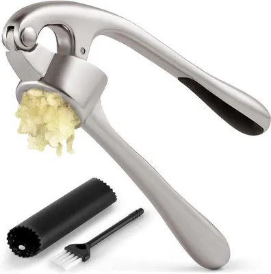 Produktbild von Unyqoos® Knoblauchpresse – 3‑teilig mit weichem, ergonomischem Griff, Silikon‑Schäler & Reinigungsbürste, silber, lebensmittelsicher und rostfrei