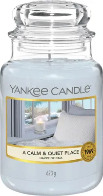 Obrázok produktu pre A Calm & Quiet Place - vonná sviečka v dóze 623g - Yankee Candle®