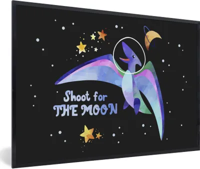 Produktbild von MuchoWow® Gerahmtes Poster Zitate - 'Auf den Mond schießen' - Sprichwörter - Raumfahrt - Kinder - Jungen - Mädchen - Kinder 90x60 cm - Poster mit Schwarzem Bilderrahmen Wandposter Rahmen Foto Bilder - Fotorahmen - Foto-Plakat