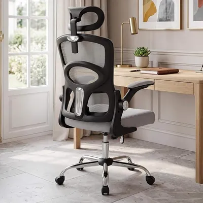 Imagen del producto de Silla de oficina ergonómica con soporte lumbar ajustable en 4 posiciones, respaldo de malla transpirable, reposacabezas ajustable, reposabrazos plegables, base metálica estable, giro de 360° y