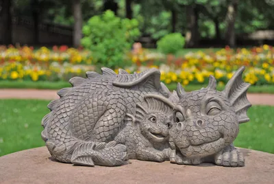 Immagine prodotto di Dolce drago da giardino Madre con cucciolo di drago Statua da giardino 30 cm
