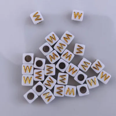 Produktbild von Buchstaben Perlen, 30 Stück, 6x6 mm, weiß mit gold, eckig, Buchstabe W