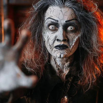 Produktbild von aricona Farbige Halloween Kontaktlinsen Fasching Karneval Zombie Kostüm weiß