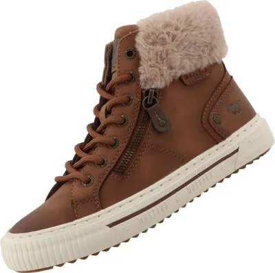 Das Bild zeigt einen braunen Freizeitschuh der von der Seite betrachtet wird. Der Schuh hat eine glatte Oberfläche und eine klassische Schnürung.