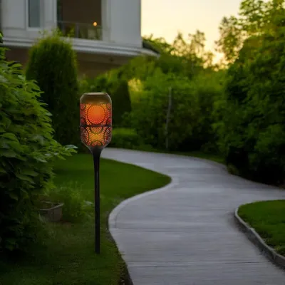 Produktbild von LED Solar-Wegeleuchte mit Flammeneffekt