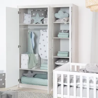 Produktbild von roba Kleiderschrank ‚Julia‘ 3-türig, Drehtürenschrank, Korpus im Nachbildung ‚Weißgekalkte Eiche', Fronten in ‚Weiß'