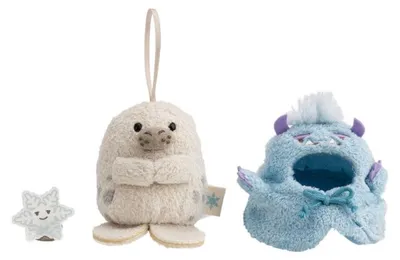 Produktbild von NICI mymochi Kuscheltier Robbe Yuki mit Schneeflocke und Yetikostüm 8cm in Geschenkbox