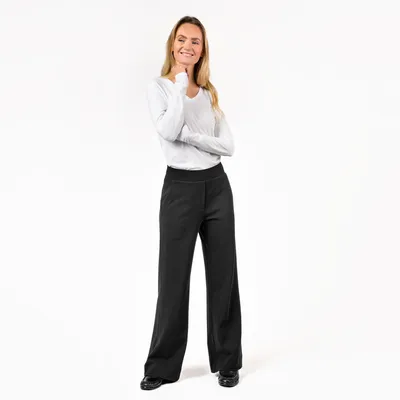 Produktbild von Damen-Hose „Tamina“ in Black von Living Crafts