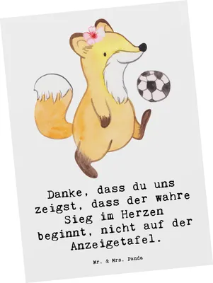 Produktbild von Mr. & Mrs. Panda Postkarte Fussball Trainerin Herzsieg - Weiß - Geschenk, Sportart, Danksagung, Postkarten, Mannschaft, Mentorin, Sport, Grußkarte, Ansichtskarte