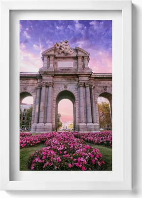 Produktbild von Tür von Alcala Madrid Spanien– Wandbild mit Rahmen – Gerahmtes Bild  – Wanddekoration – 20x30 cm – Weiß