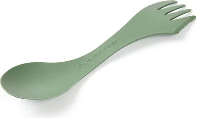 Obrázok produktu pre Light My Fire Spork Original Camping Cutlery - Outdoorový príbor na cesty - 17 cm BPA Free Organic Plastic Cutlery for on the Go - Green - Reusable Cutlery to Go - Outdoor Spork with Knife