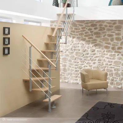 Productafbeelding van Middenholtrail Intercon York, enkelvoudige leuning | 13 treden tot 322 cm | Beuken, naturel afwerking | Metaalkleur: Italo-zilver | Rechtshandige spiltrap