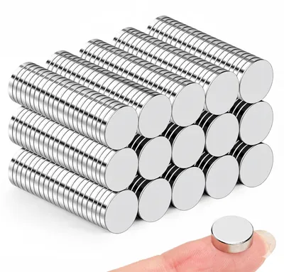 Image de 200 aimants puissants (10 x 2 mm), petits aimants ultra-puissants pour réfrigérateurs, mini-aimants ronds puissants pour tableaux magnétiques, tableaux blancs, panneaux d'affichage et bureaux.