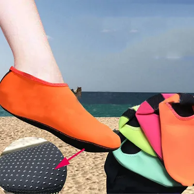 Produktbild von INF Eintauchen in Komfort: Neopren-Wassersocken zum Schnorcheln und mehr S