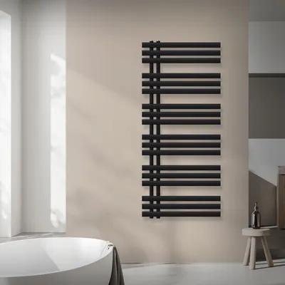 Zdjęcie produktu dla Grzejnik łazienkowy LuxeBath Design, 600 x 1400 mm, czarny, w zestawie z elementami montażowymi, bez elementu grzejnego