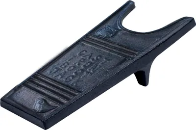 Produktbild von Relaxdays Stiefelknecht Gusseisen, antiker Schuhabzieher, rutschfest, HBT 7,5x29x12 cm, Stiefelzieher outdoor, graubraun